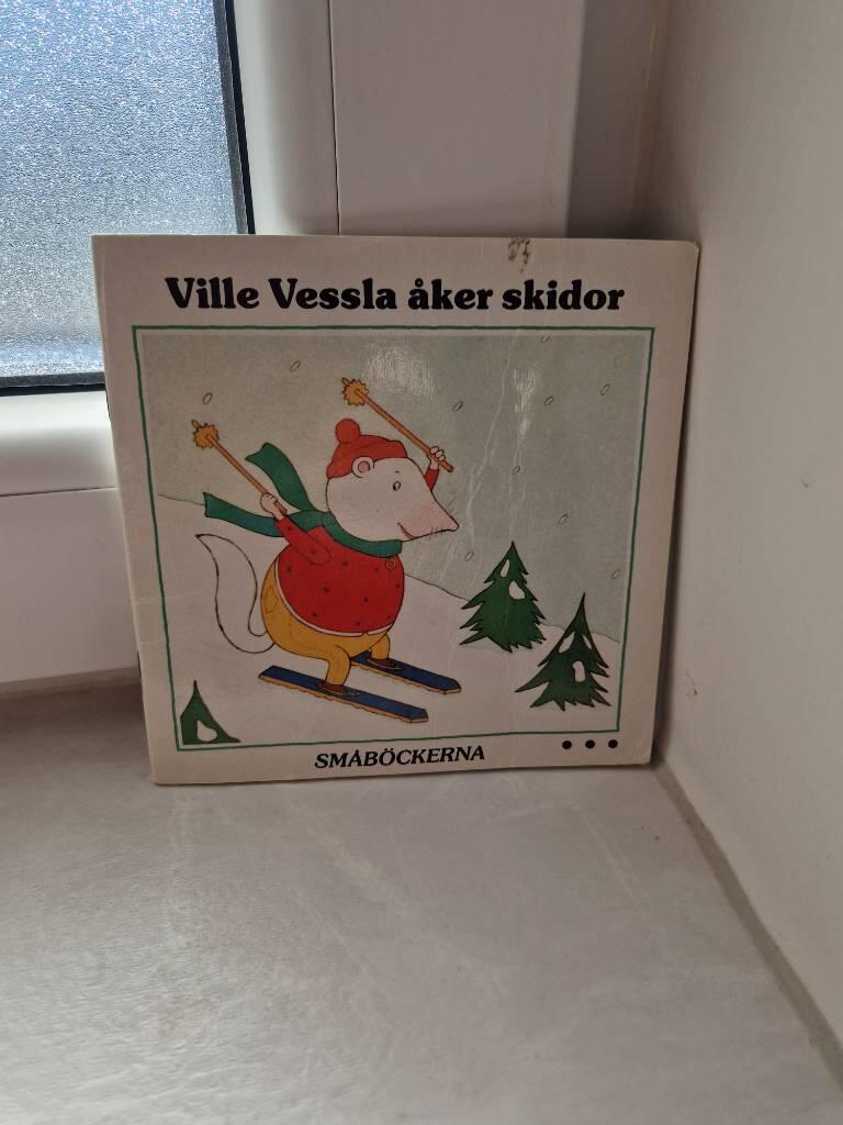Ville Vessla åker skidor