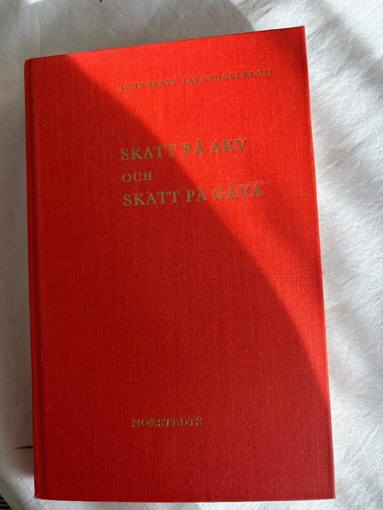 Skatt p&aring; arv och skatt p&aring; g&aring;va : kommentar till 1941 &aring;rs f&ouml;rordning om arvsskatt och g&aring;voskatt