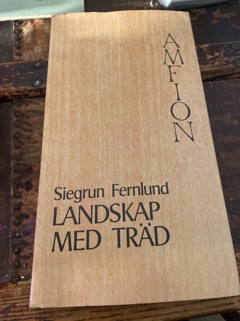 Landskap med tr&auml;d