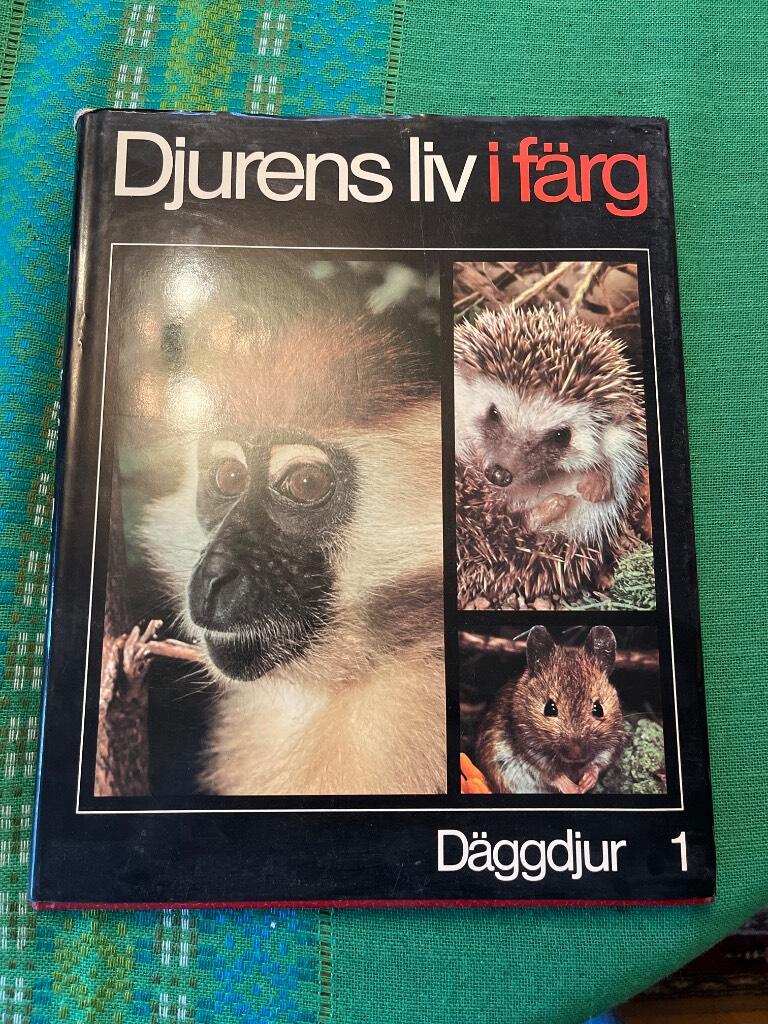 Djurens liv i f&auml;rg