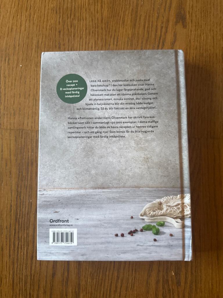 Stora kokboken om billig mat - enkla gr&ouml;na recept f&ouml;r vardagshj&auml;ltar : portionen under tian