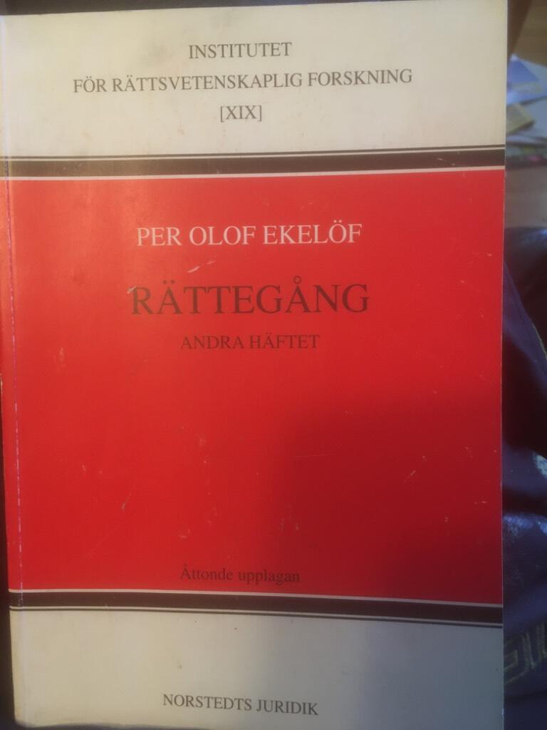 R&auml;tteg&aring;ng. Andra h&auml;ftet