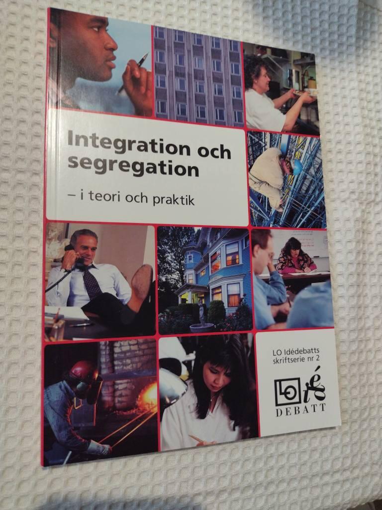Integration och segregation - i teori och praktik : seminarium 20-21 februari 2001 i V&auml;xj&ouml;
