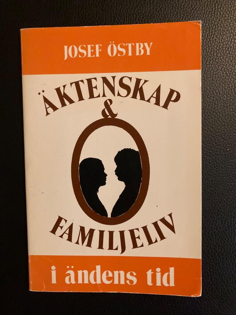 &Auml;ktenskap och familjeliv i &auml;ndens tid