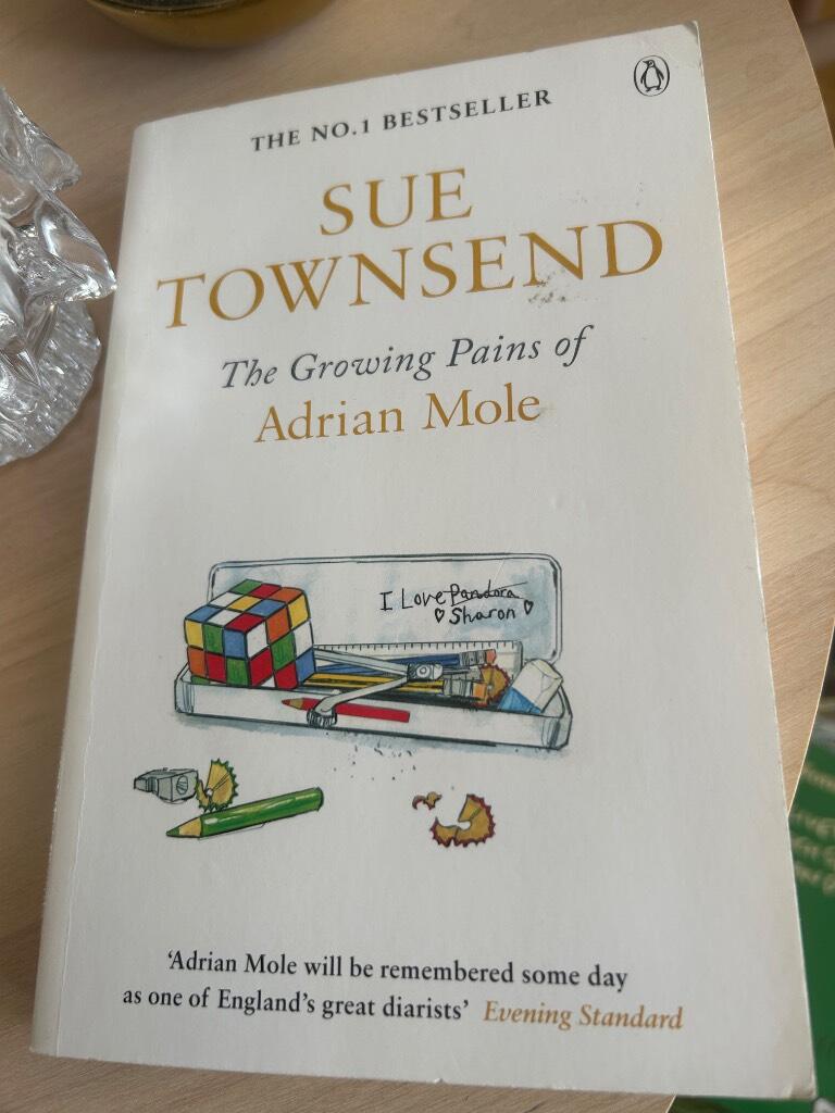 Growing pains of adrian mole - adrian mole book 2
