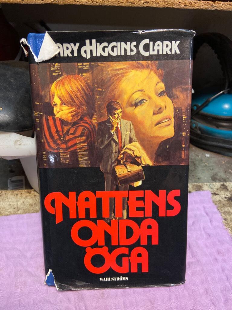 Nattens onda &ouml;ga