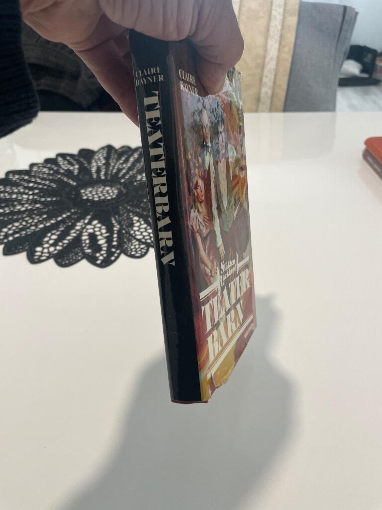 Teaterbarn : [sl&auml;kten Lackland]