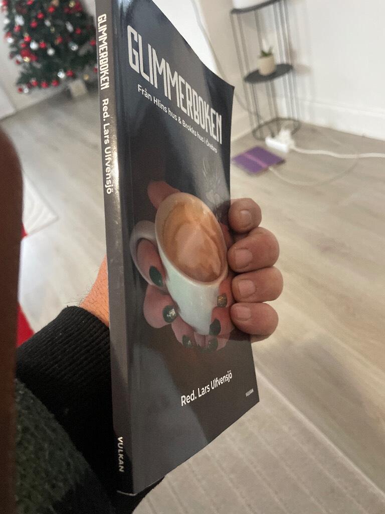 Glimmerboken - fr&aring;n Hlins hus & Brokks hus i &Ouml;rebro