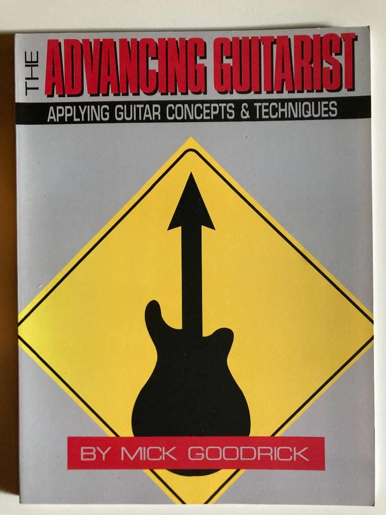 The advancing guitarist