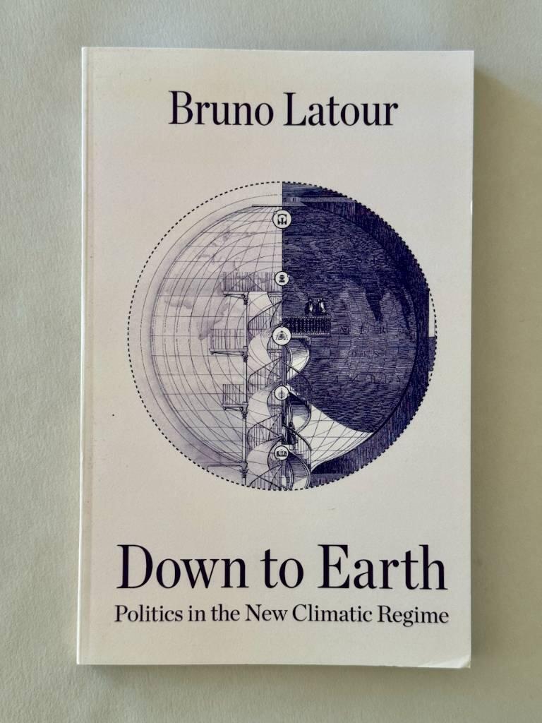 Down to earth - politics in the new climatic regime