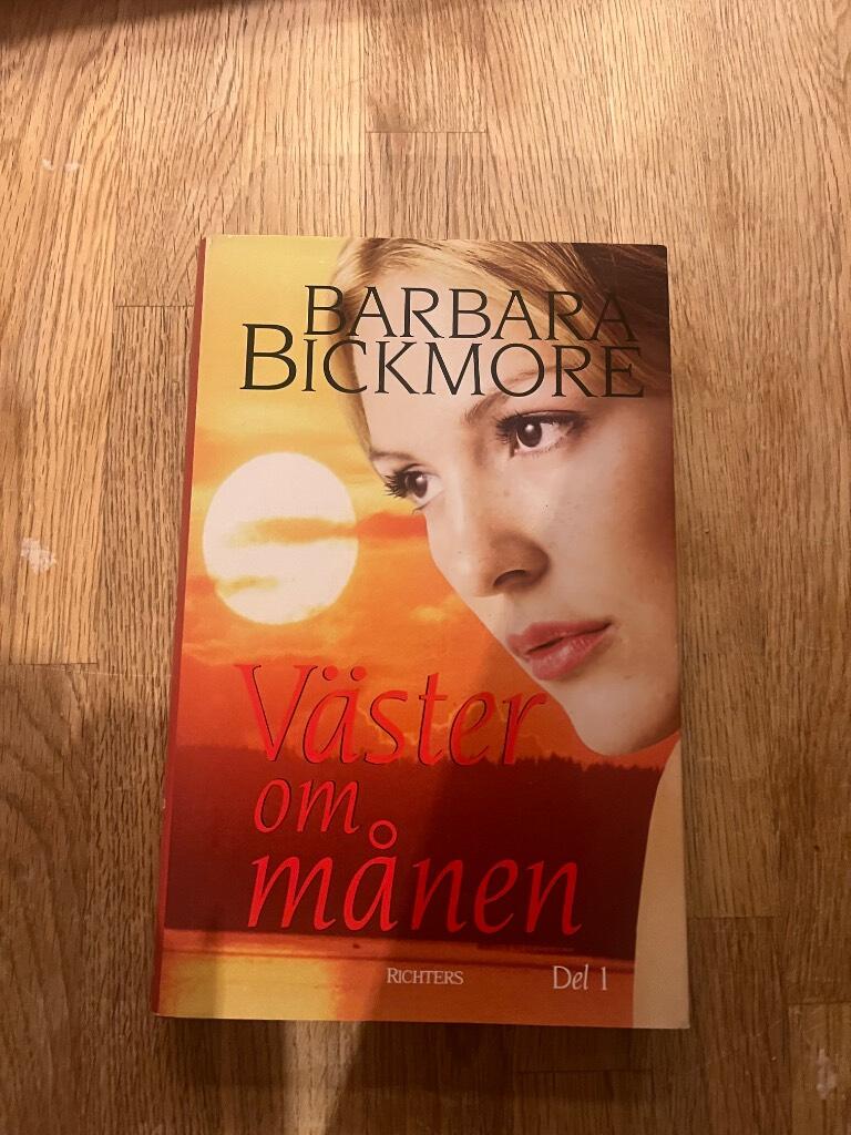 V&auml;ster om m&aring;nen