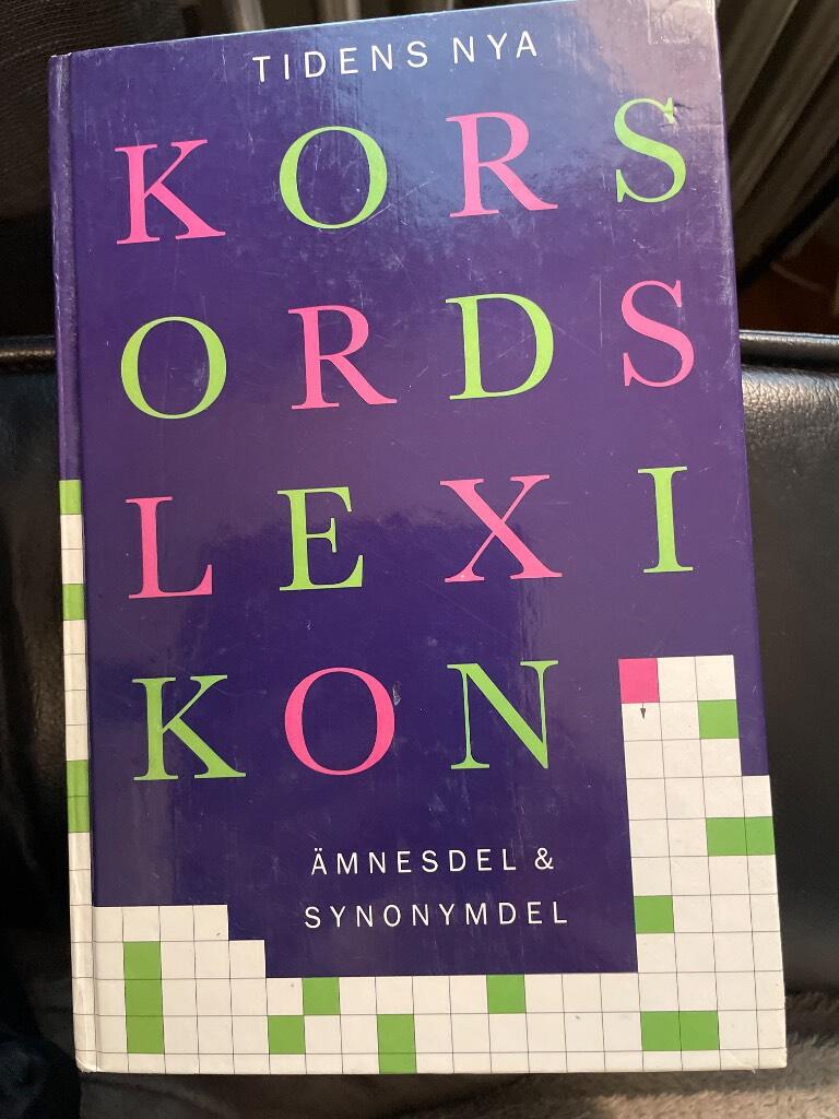 Tidens nya korsordslexikon - &auml;mnesdel & synonymdel