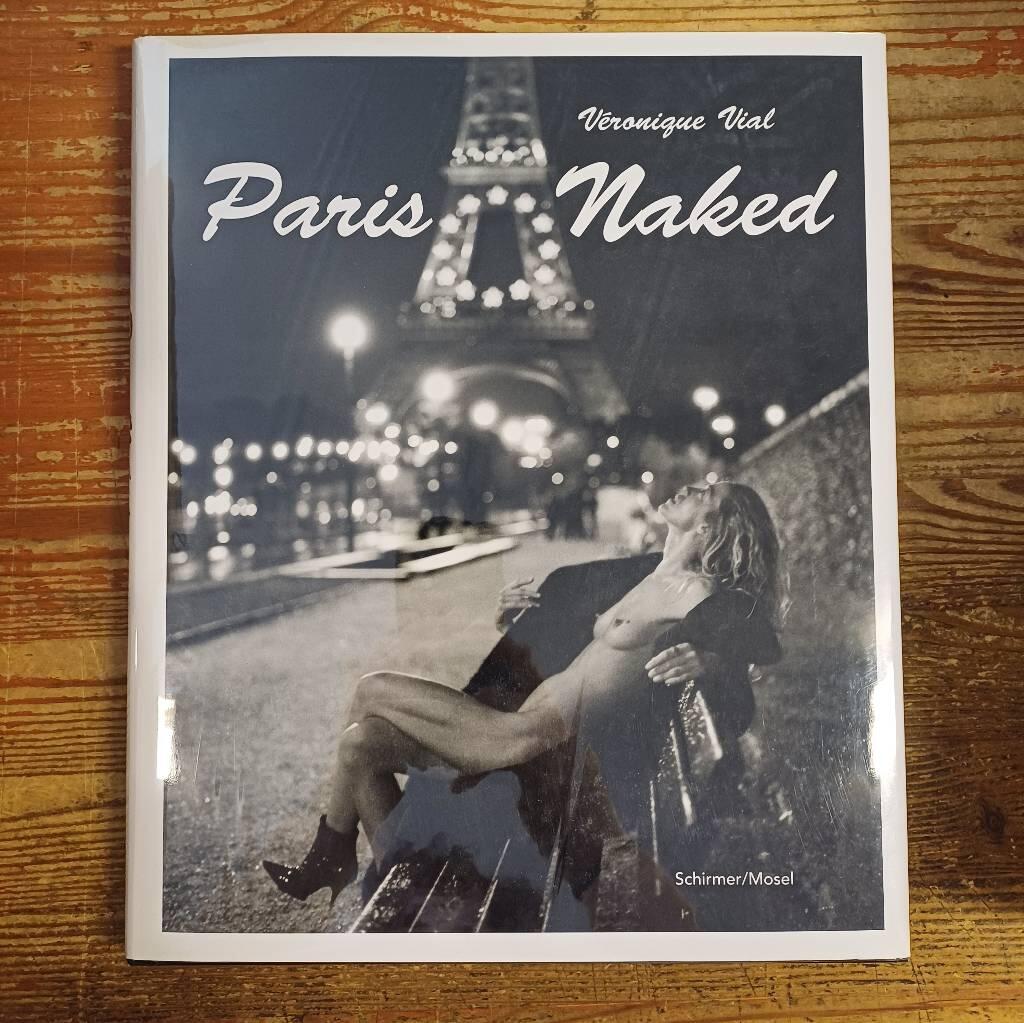 Paris naked