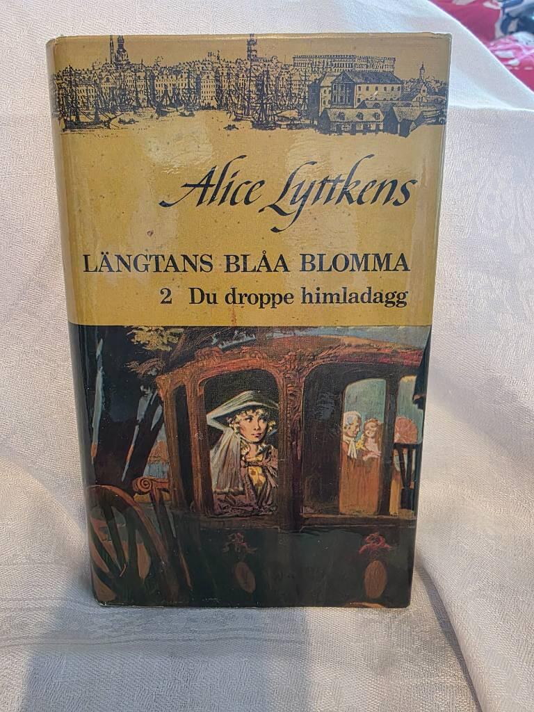 L&auml;ngtans bl&aring;a blomma