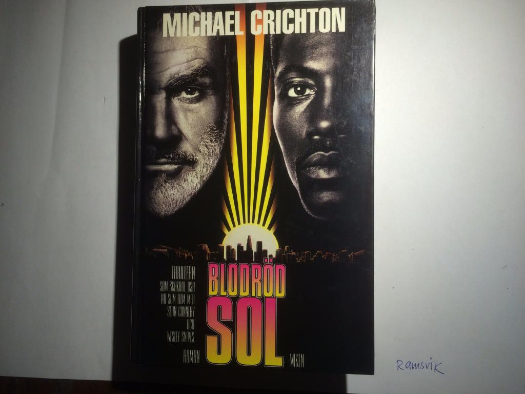 Blodr&ouml;d sol : [roman]