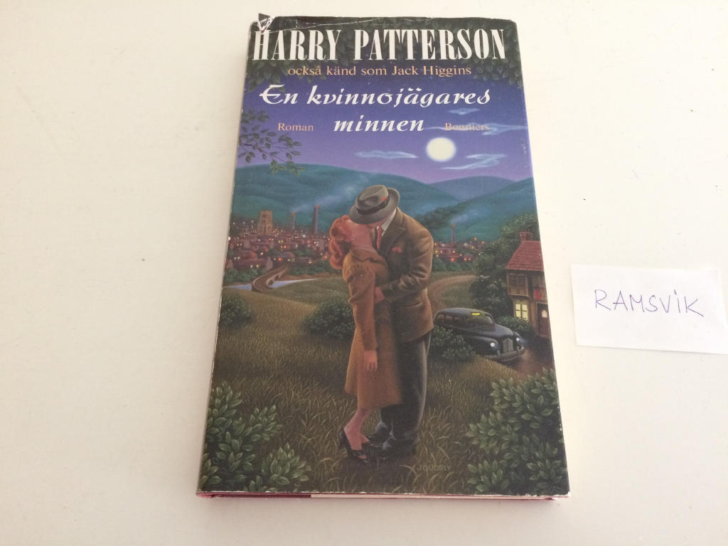 En kvinnoj&auml;gares minnen : [roman]