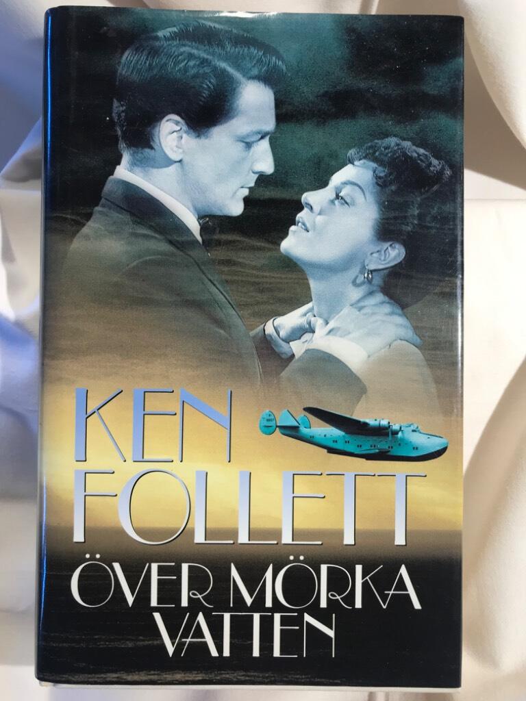 &Ouml;ver m&ouml;rka vatten
