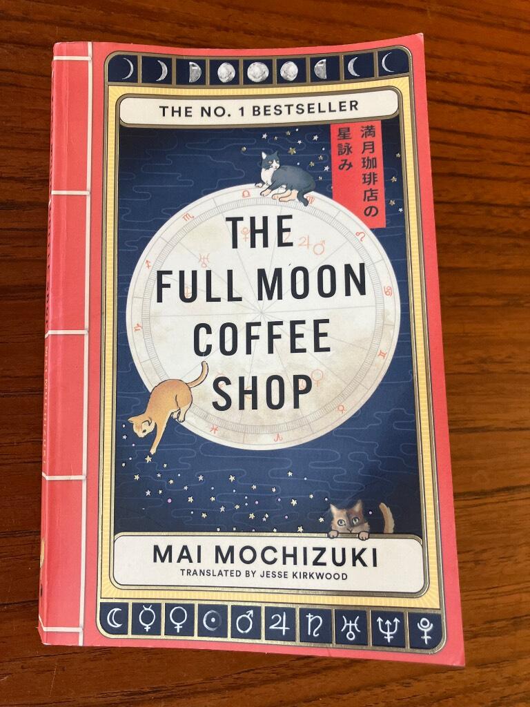 The full moon coffee shop