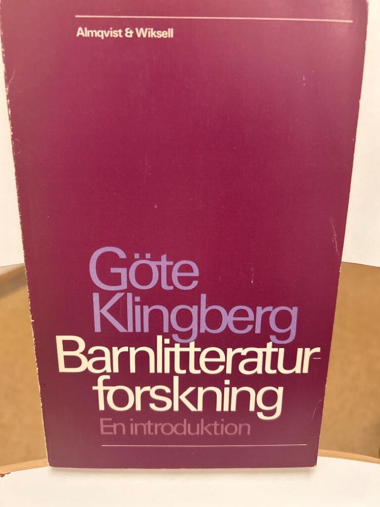 Barnlitteraturforskning : en introduktion
