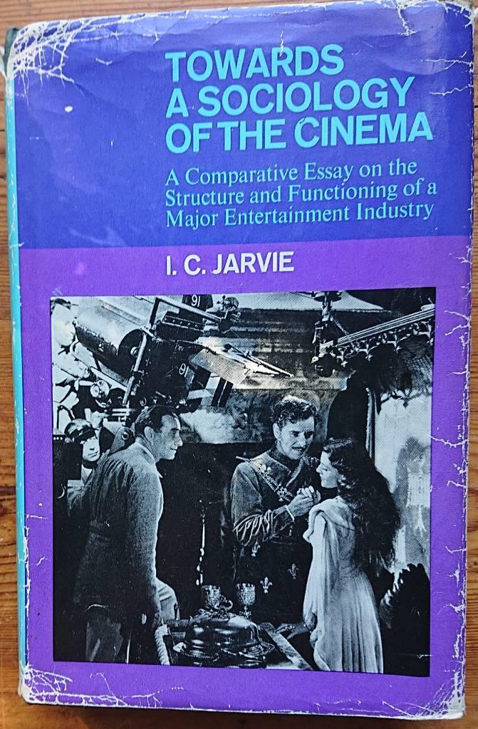 Towards a sociology of the cinema - a comparative essay on the structure and functioning of a major entertainment industry