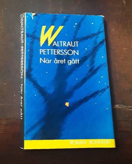 När året gått : roman