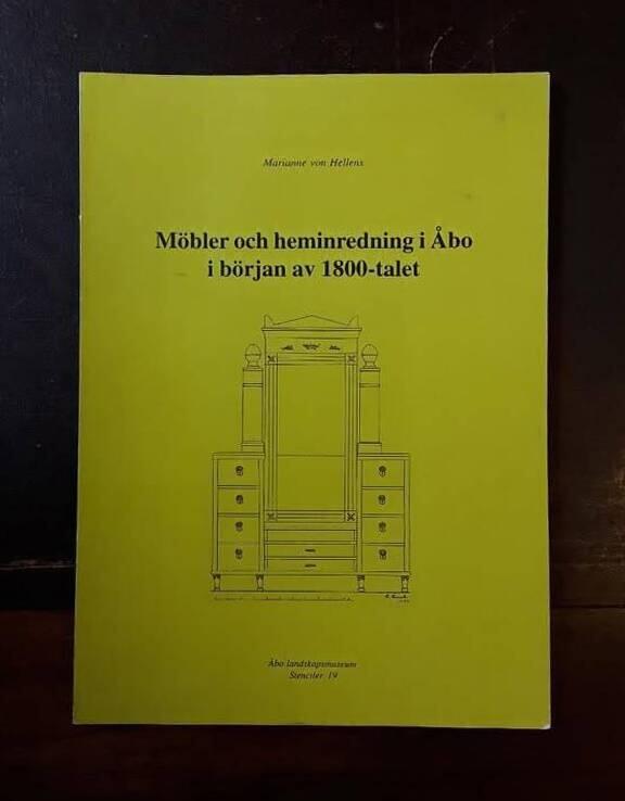 M&ouml;bler och heminredning i &Aring;bo i b&ouml;rjan av 1800-talet