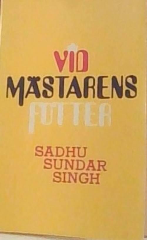 Vid m&auml;starens f&ouml;tter