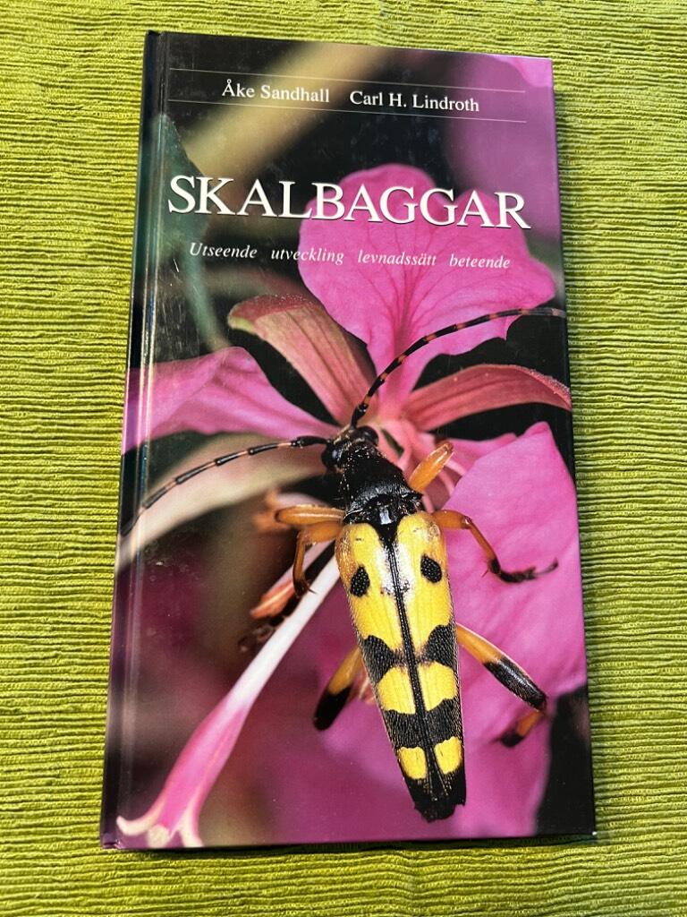 Skalbaggar : utseende, utveckling, levnadssätt, beteende