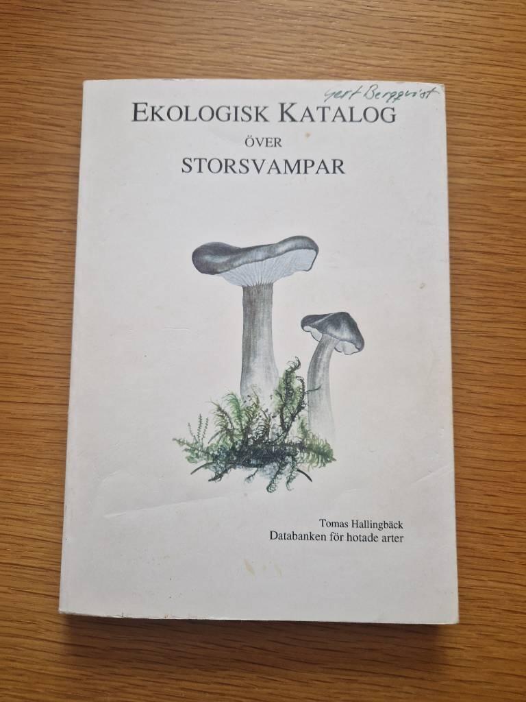 Ekologisk katalog &ouml;ver storsvampar