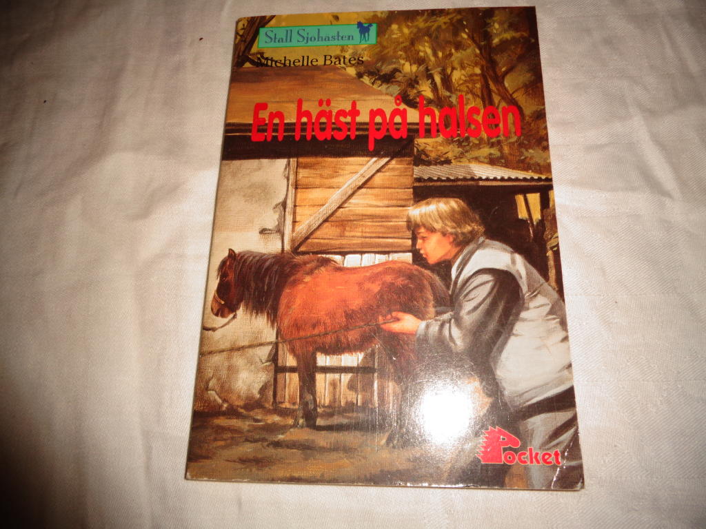 En h&auml;st p&aring; halsen