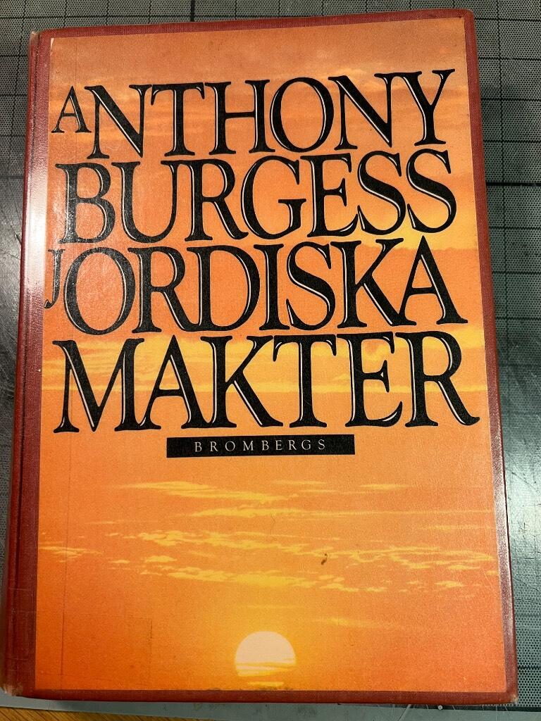 Jordiska makter : roman