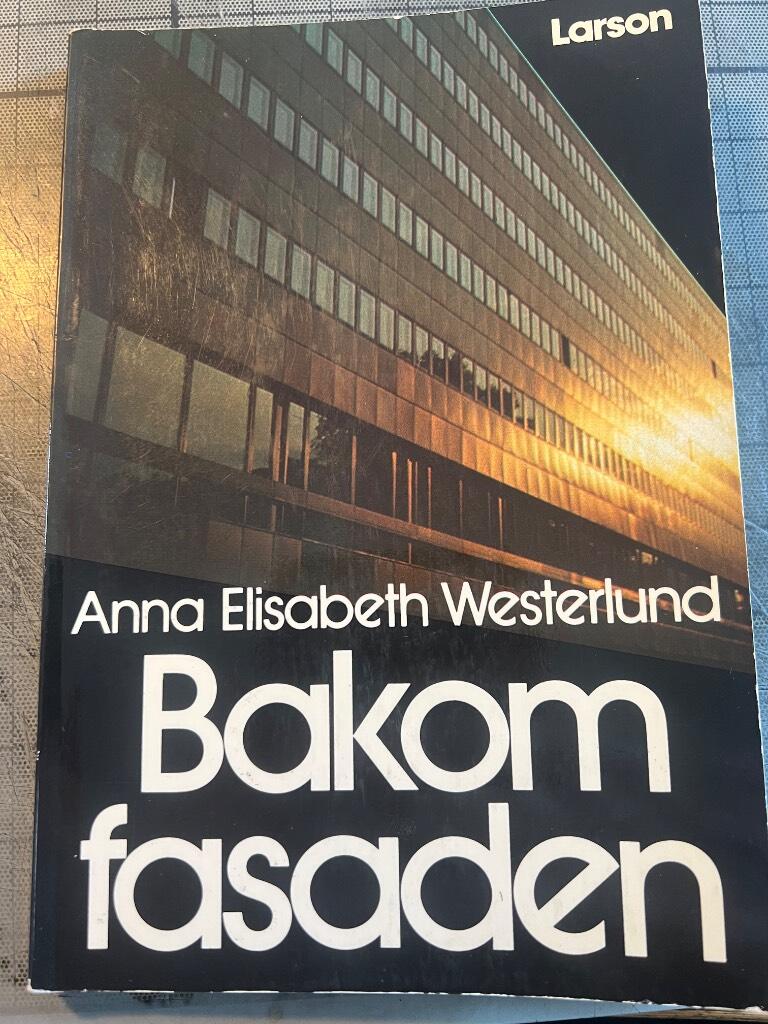 Bakom fasaden