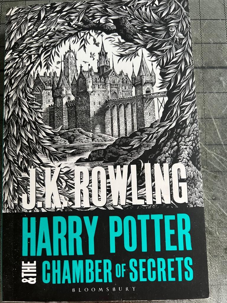 Harry Potter & the chamber of secrets