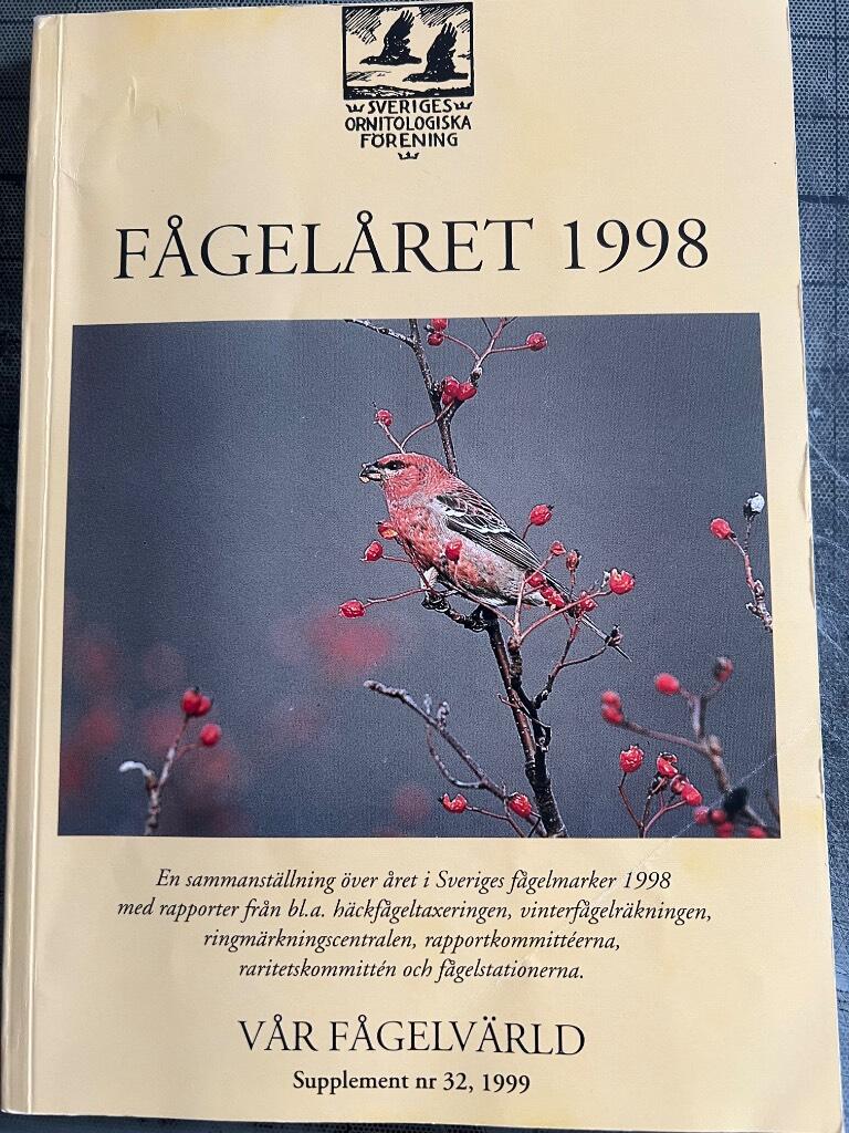 Fågelåret : en sammanställning över händelserna i Sveriges fågelmarker