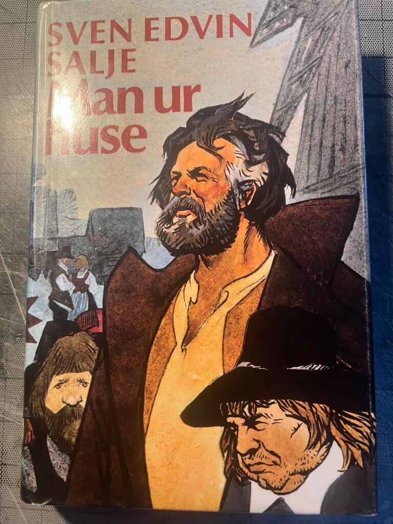 Man ur huse