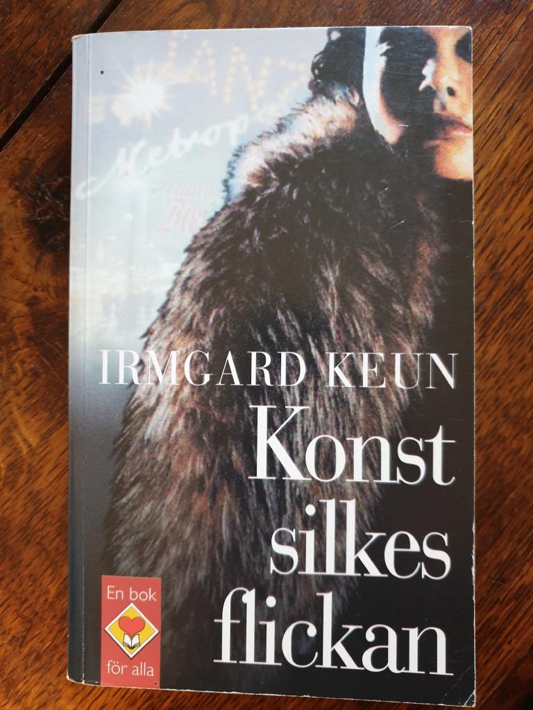 Konstsilkesflickan