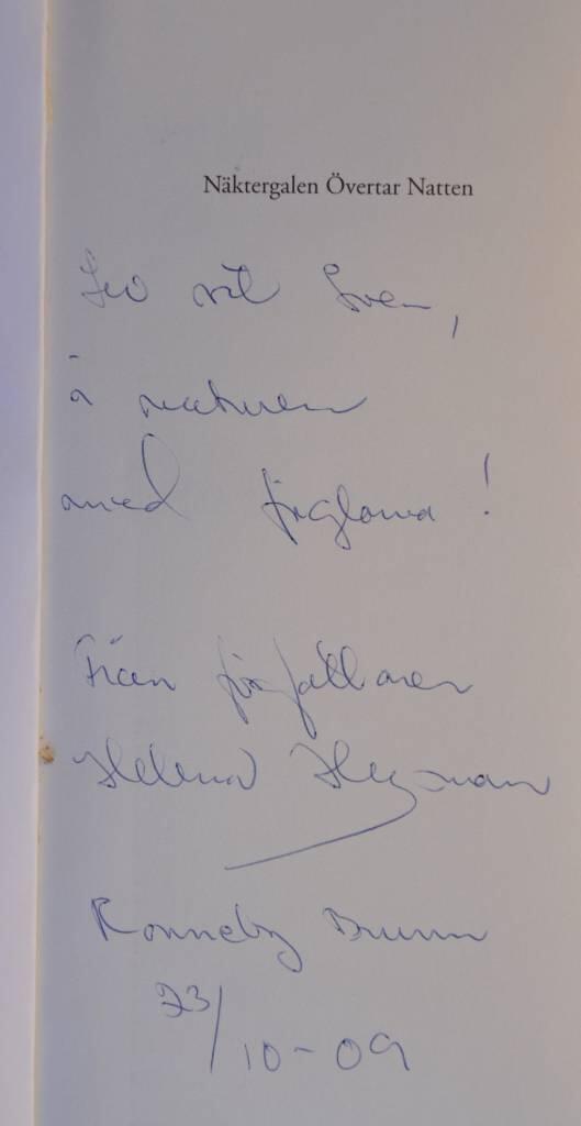 N&auml;ktergalen &ouml;vertar natten : dikter