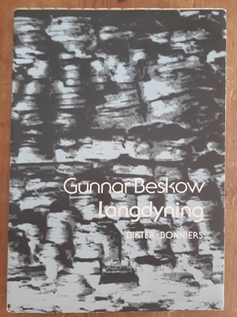 L&aring;ngdyning : dikter