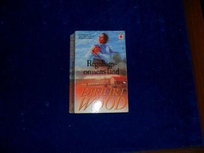 Regnb&aring;gsormens land : en roman fr&aring;n Australien