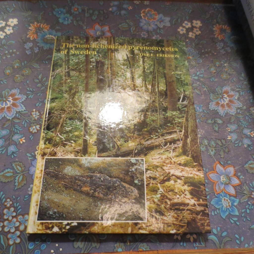 The non-lichenized pyrenomycetes of Sweden