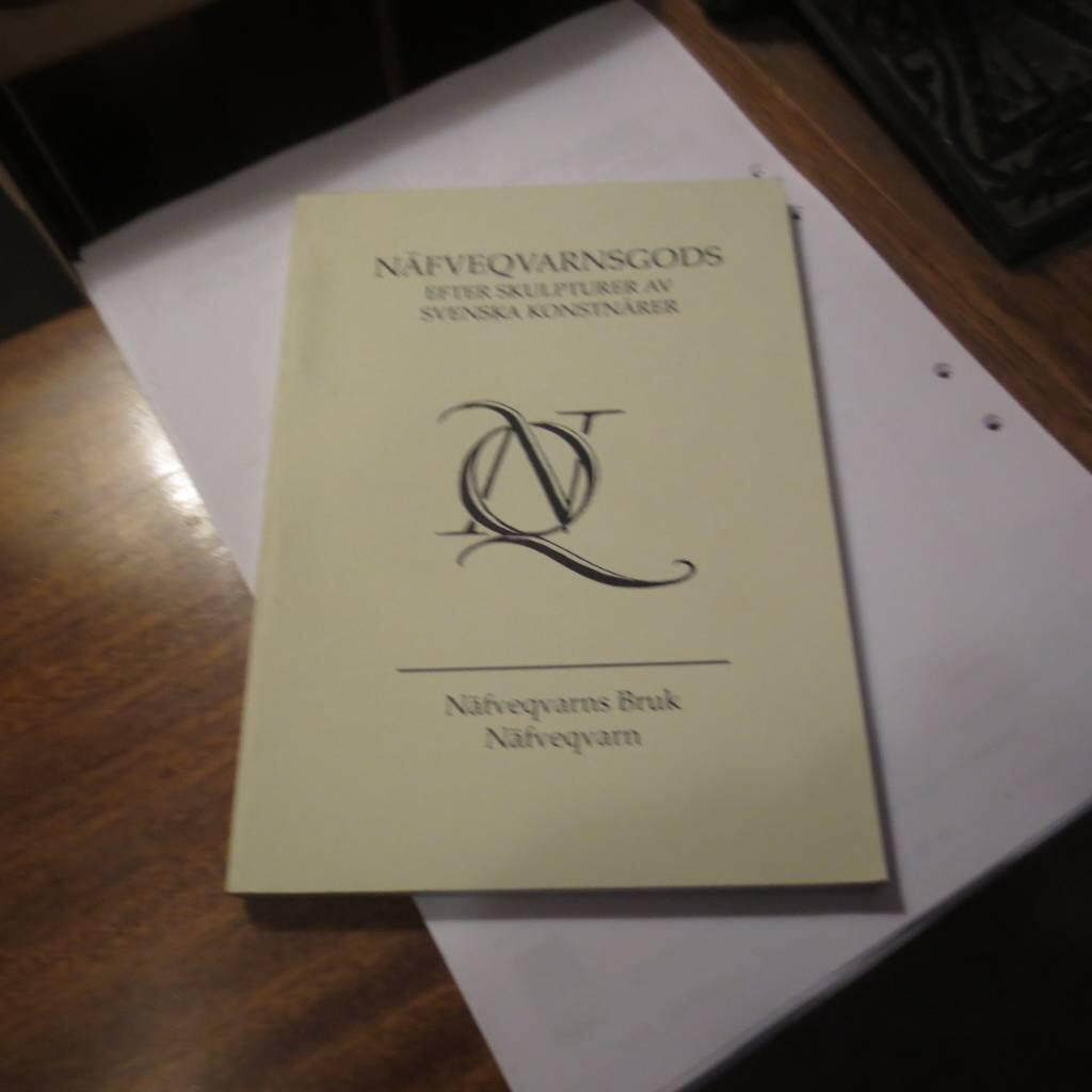 N&auml;fveqvarnsgods efter skulpturer av svenska konstn&auml;rer