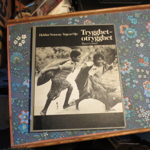 Trygghet - otrygghet : barn i u-land