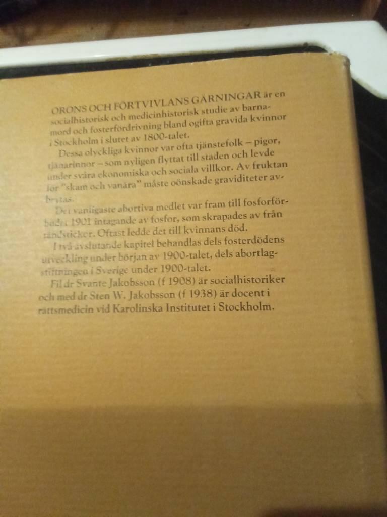 Orons och förtvivlans gärningar : ogifta kvinnors vånda för havandeskaps och barnsbörds skull : Stockholm 1887-1901