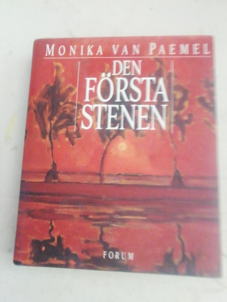 Den f&ouml;rsta stenen