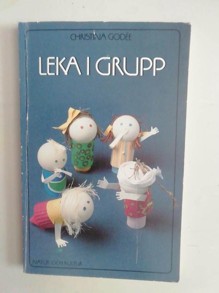 Godee, C W/Leka i grupp