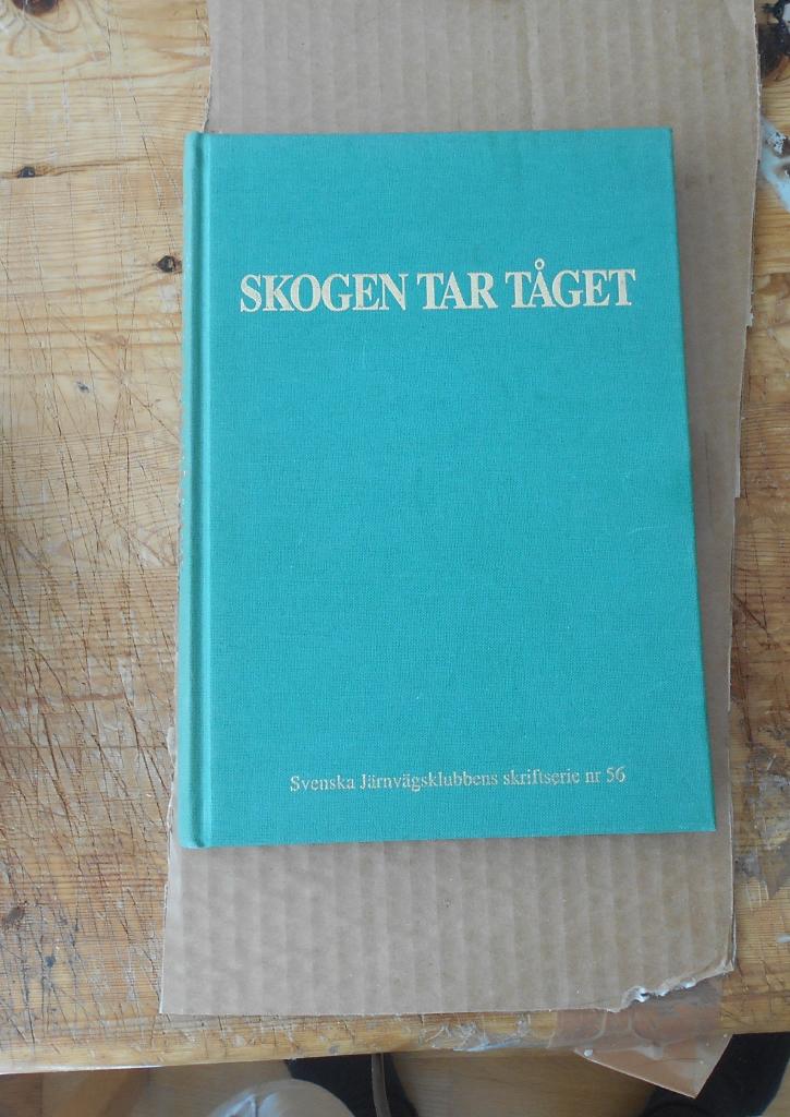 Skogen tar t&aring;get : industribanor av D&eacute;cauvilletyp f&ouml;r timmer, virke, ved, pappersmassa och papper