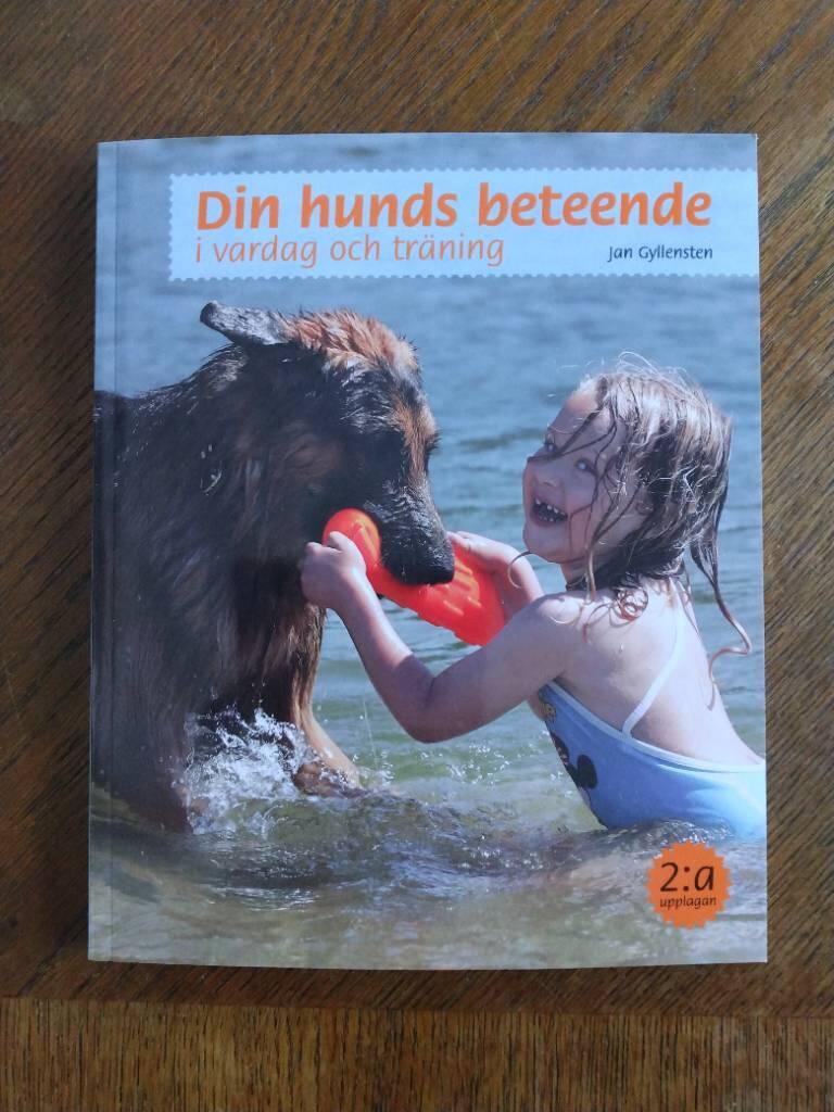 Din hunds beteende : i vardag och träning