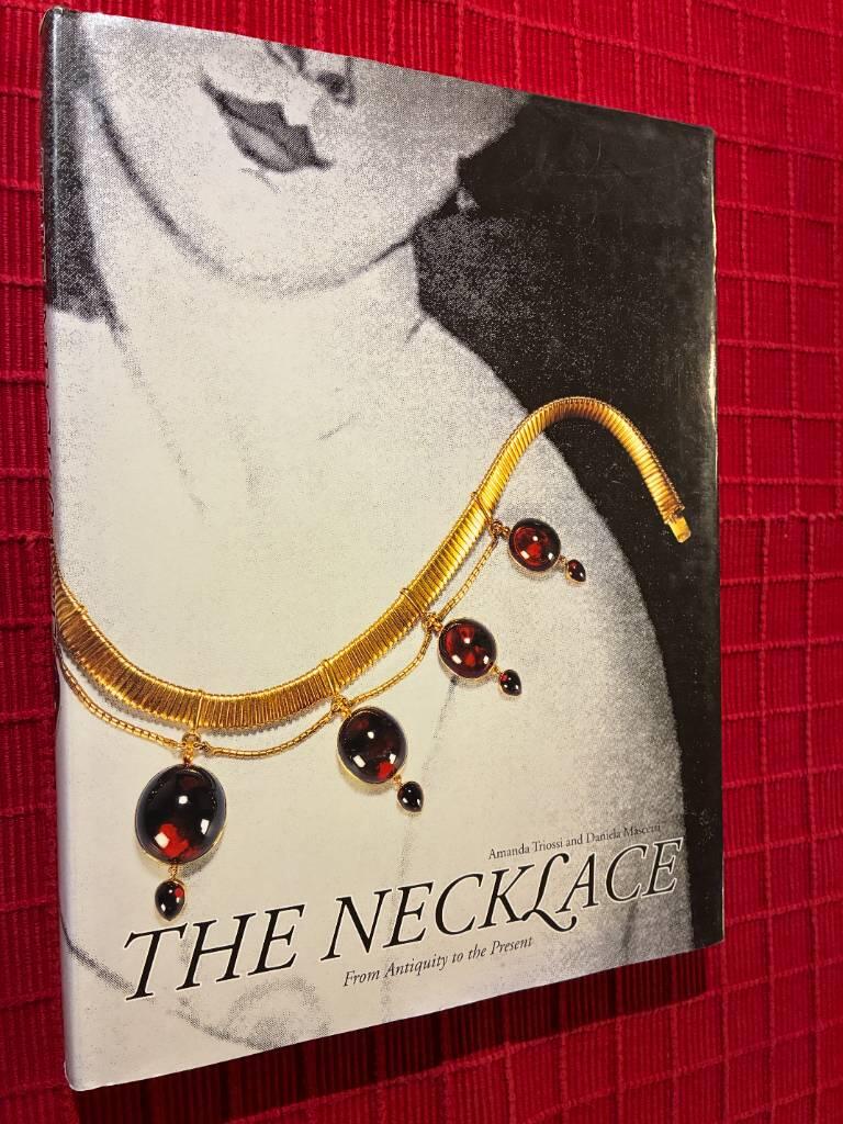 The necklace - from antiquity to the present