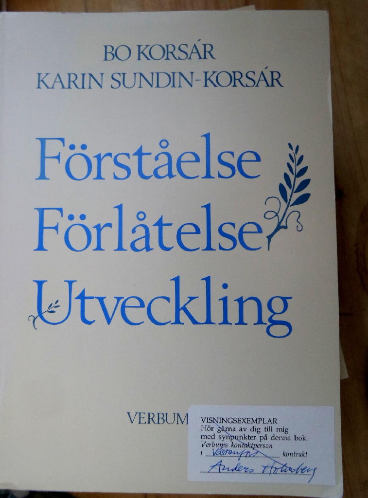 F&ouml;rst&aring;else, f&ouml;rl&aring;telse, utveckling : roller och attityder i kyrkligt arbete