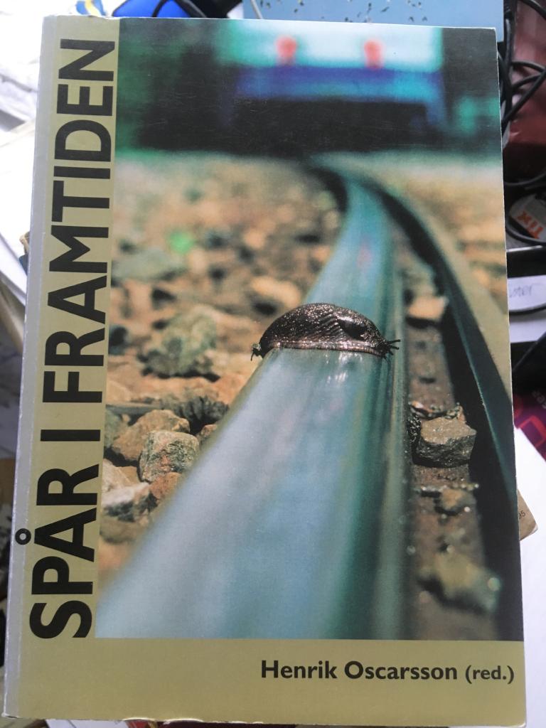 Sp&aring;r i framtiden : Ung-SOM-unders&ouml;kningen, V&auml;stsverige 2000